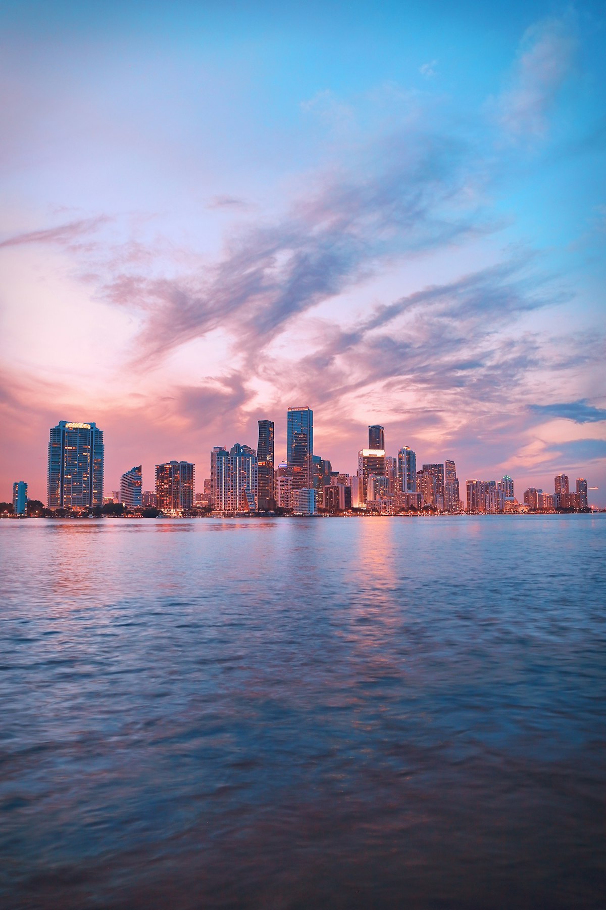 Skyline de Miami au coucher du soleil